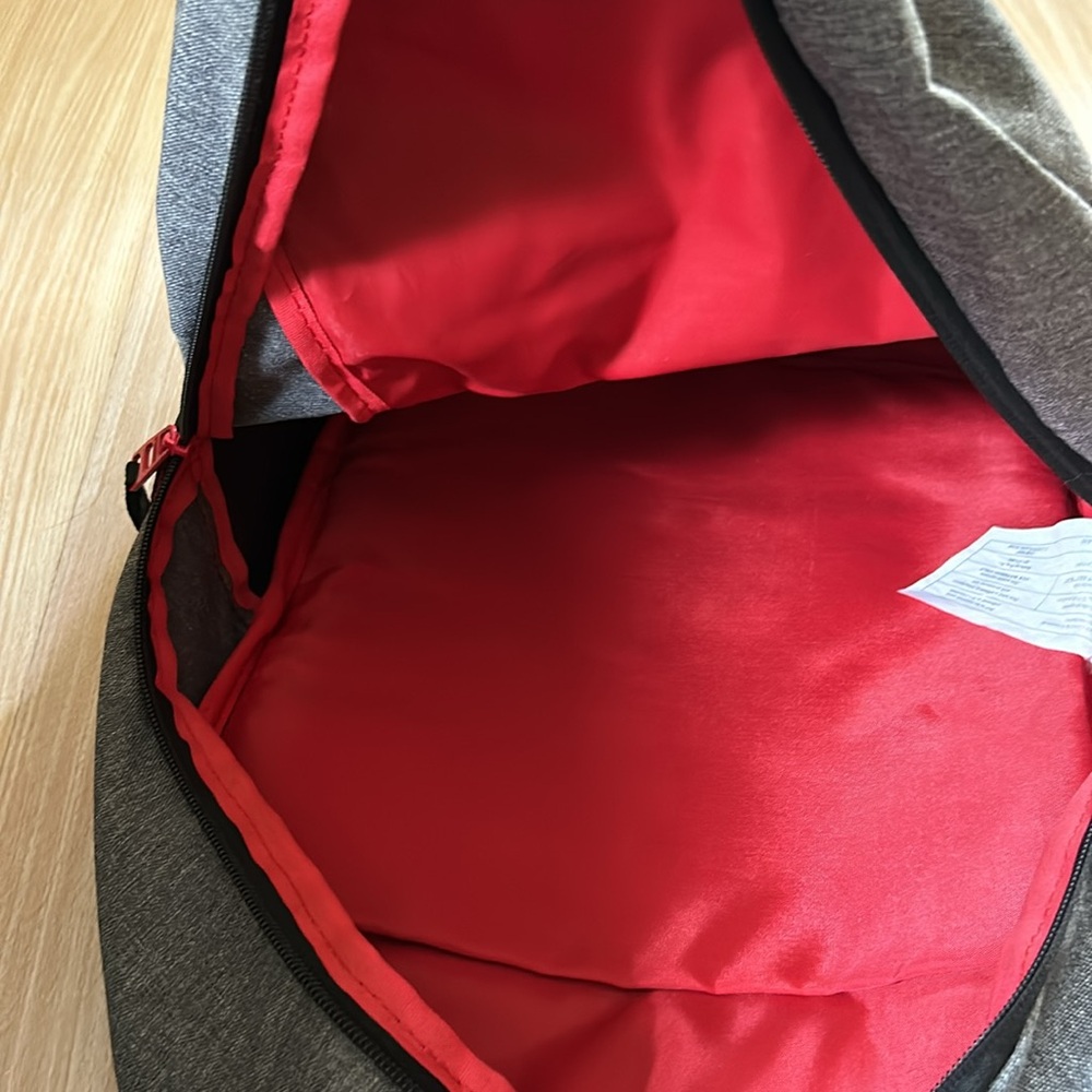 Puma backpack black red gray laptop compartment pockets, front zip pocket, logo - Picture 7 of 8